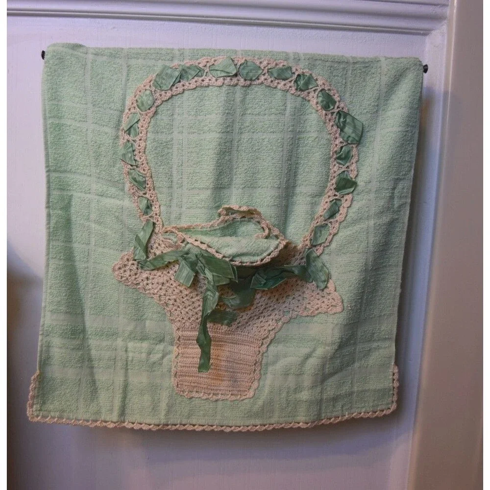 Vintage Cannon Mills Bath Towel Dry Fast Green Green Embroidered Basket